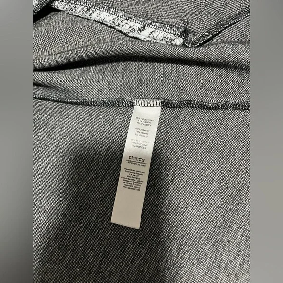 Chico's Open Front Jacket Black & White Print w/ Faux Leather Look Trim Size 1 - Picture 7 of 8